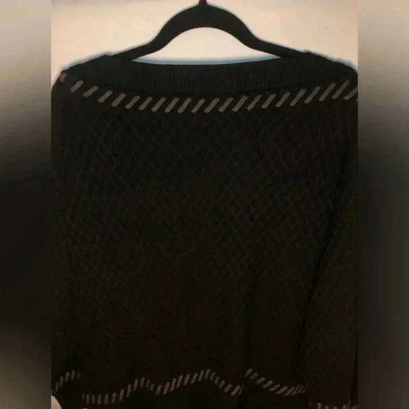 Contrast Stitch Sweater - Picture 11 of 14